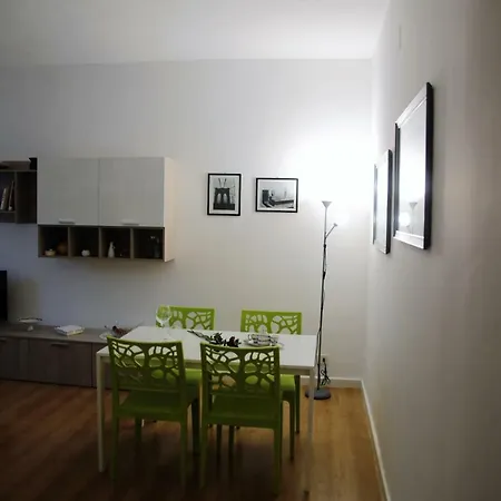 A Casa Di Maria Pia アパート